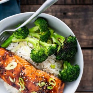 Sesame Salmon & Broccoli Bowl